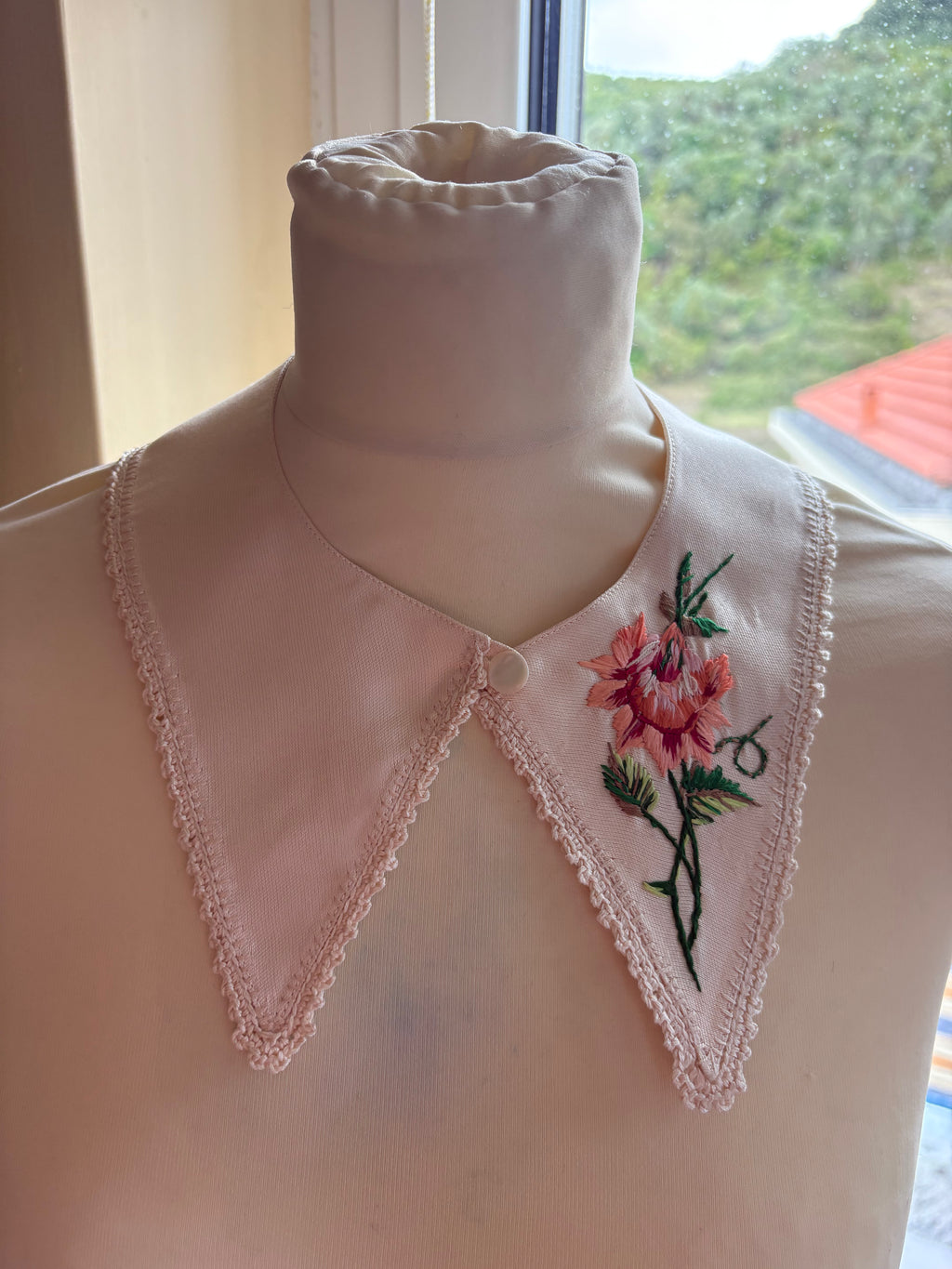 Athanor Rose Collar No. 1