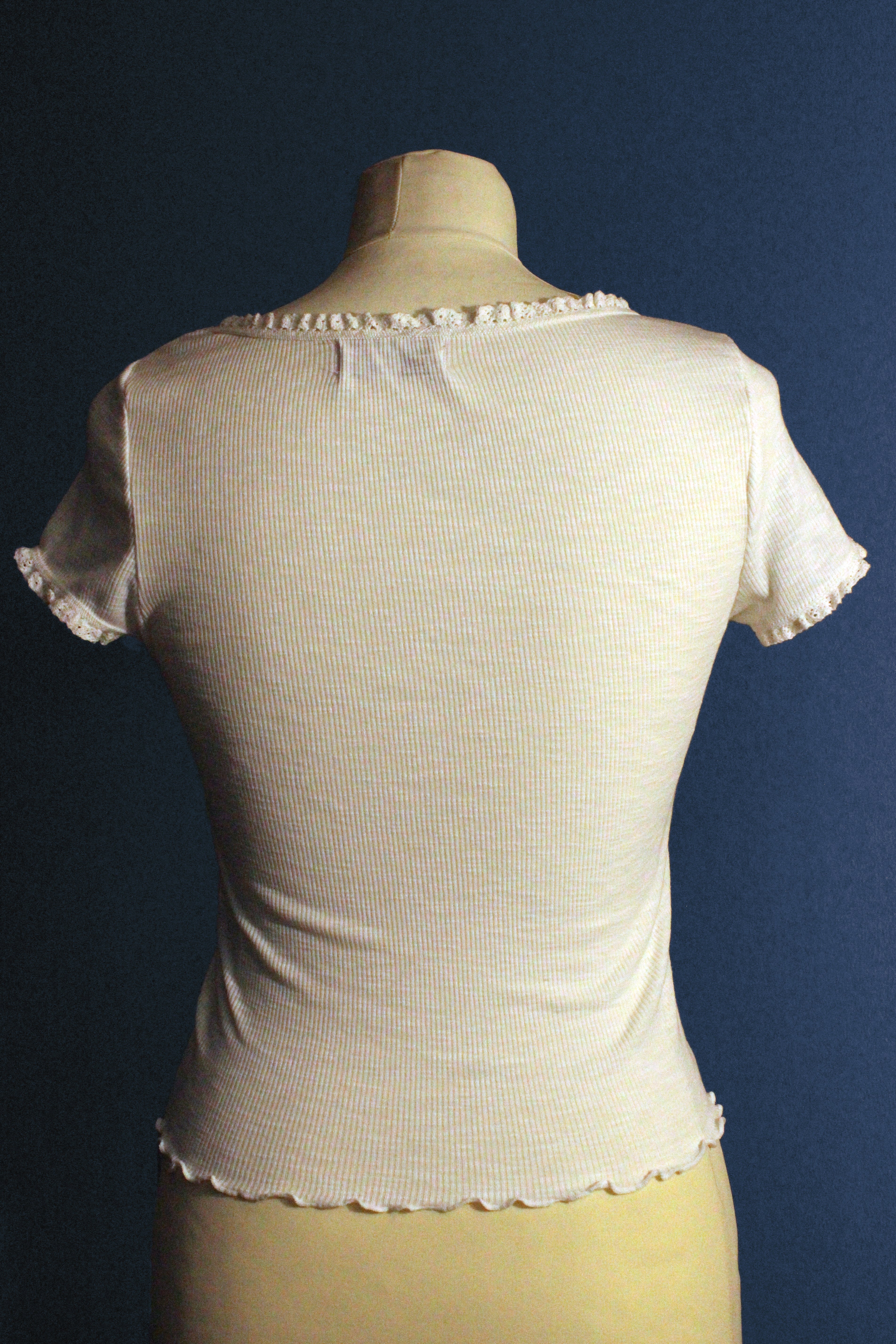 Blue Roses Triskelion Shirt No. 1