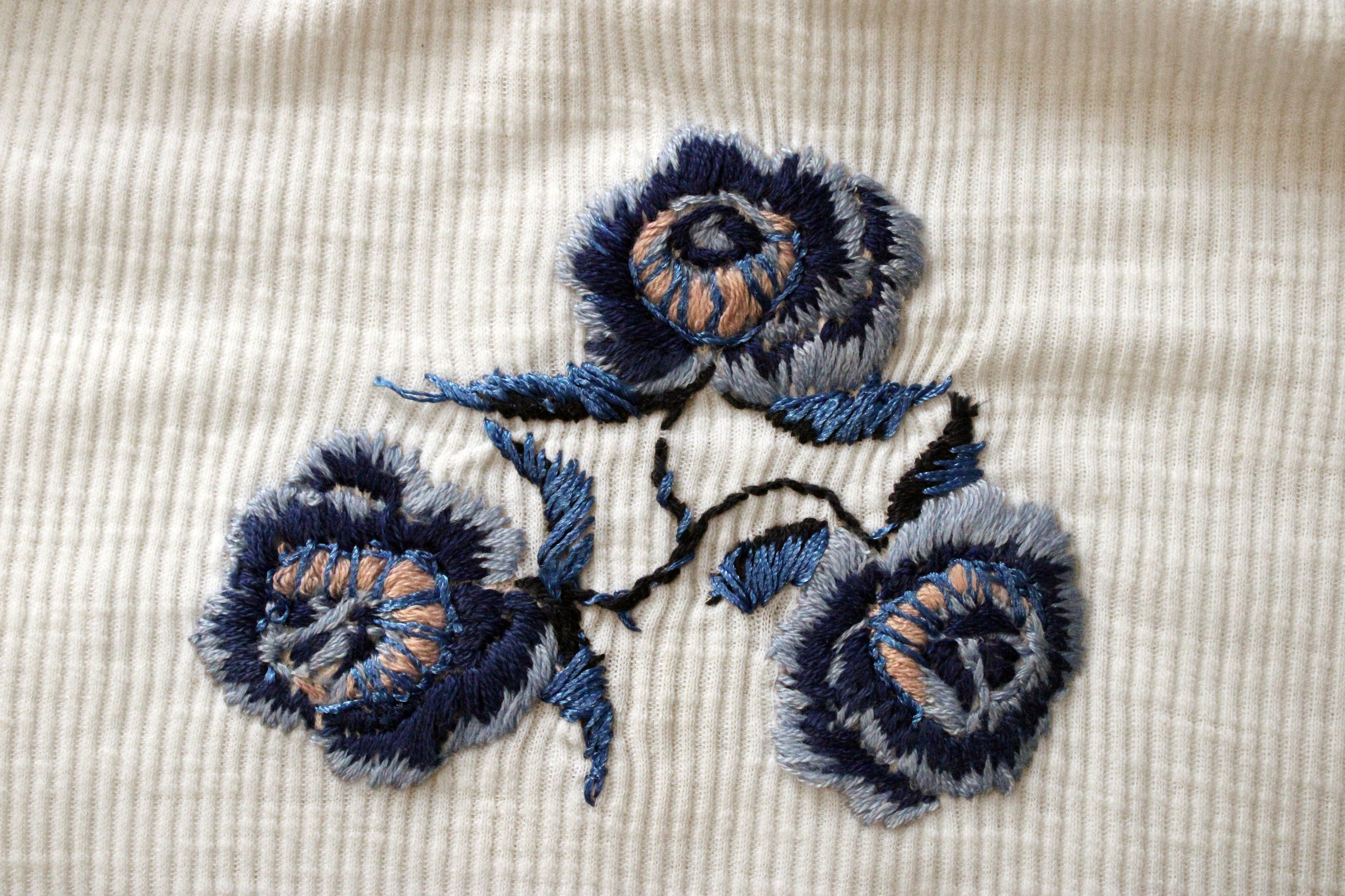 Blue Roses Triskelion Shirt No. 1