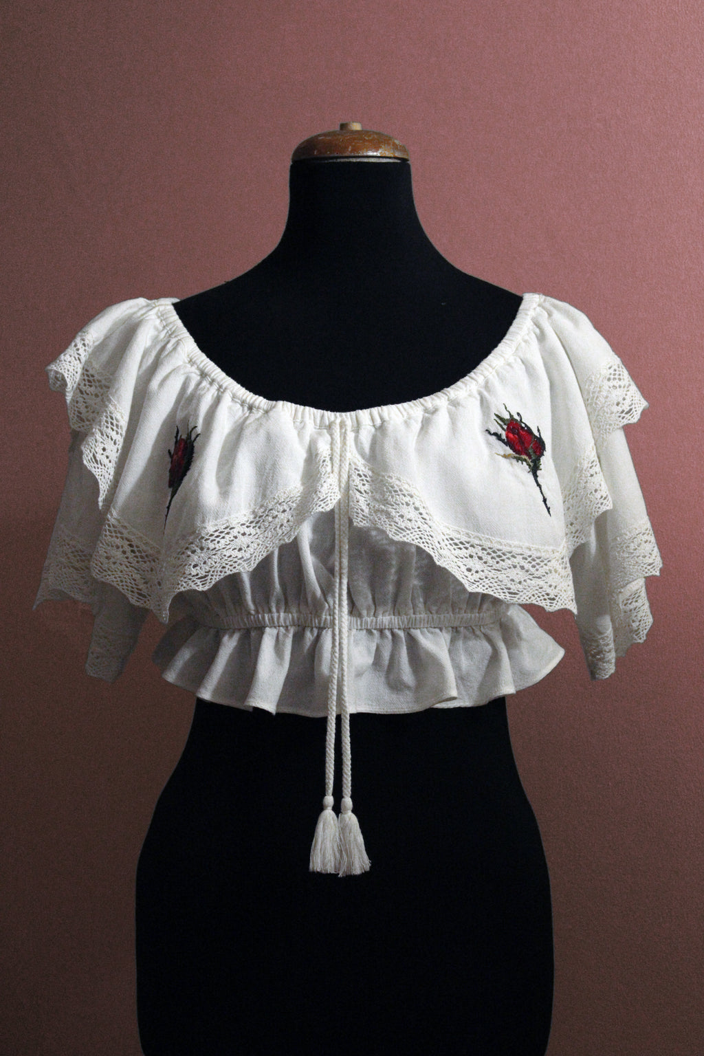 Red Rosebuds Top n.1 