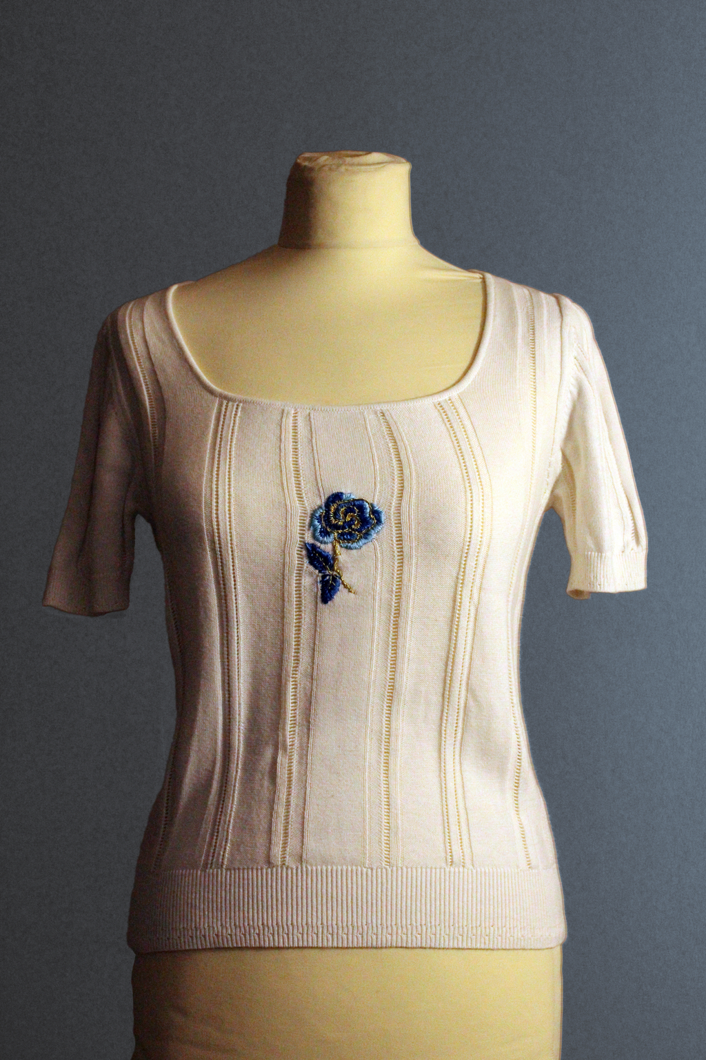 Golden Blue Rose Top Nr. 1