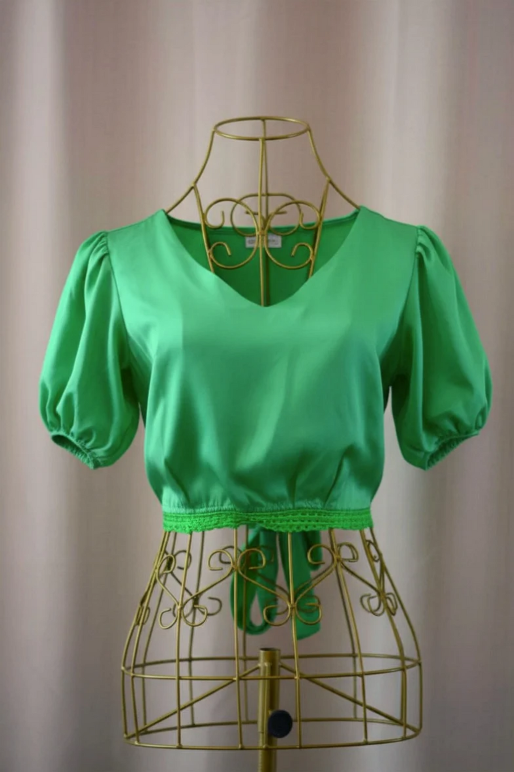 Red Rosebuds Top No. 2